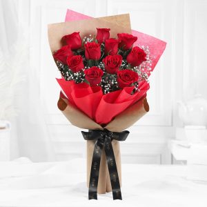 11 Romantic Red Roses Bouquet