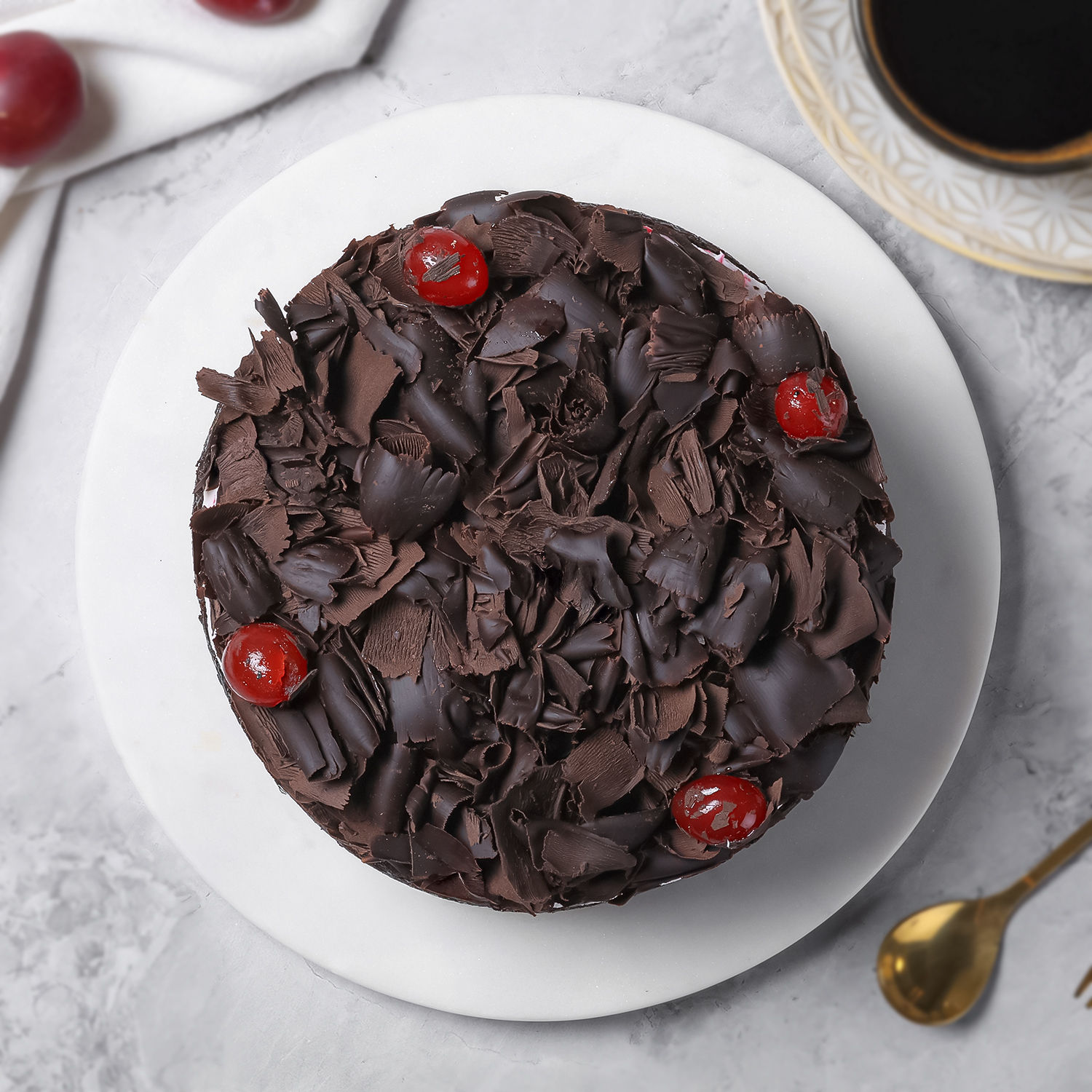 black-forest-cake-half-kg_2.jpg