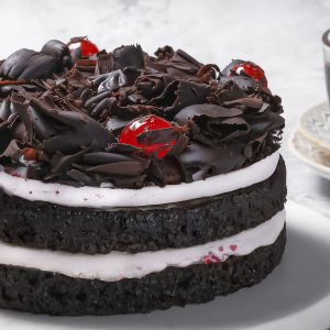 black-forest-cake-half-kg_4.jpg
