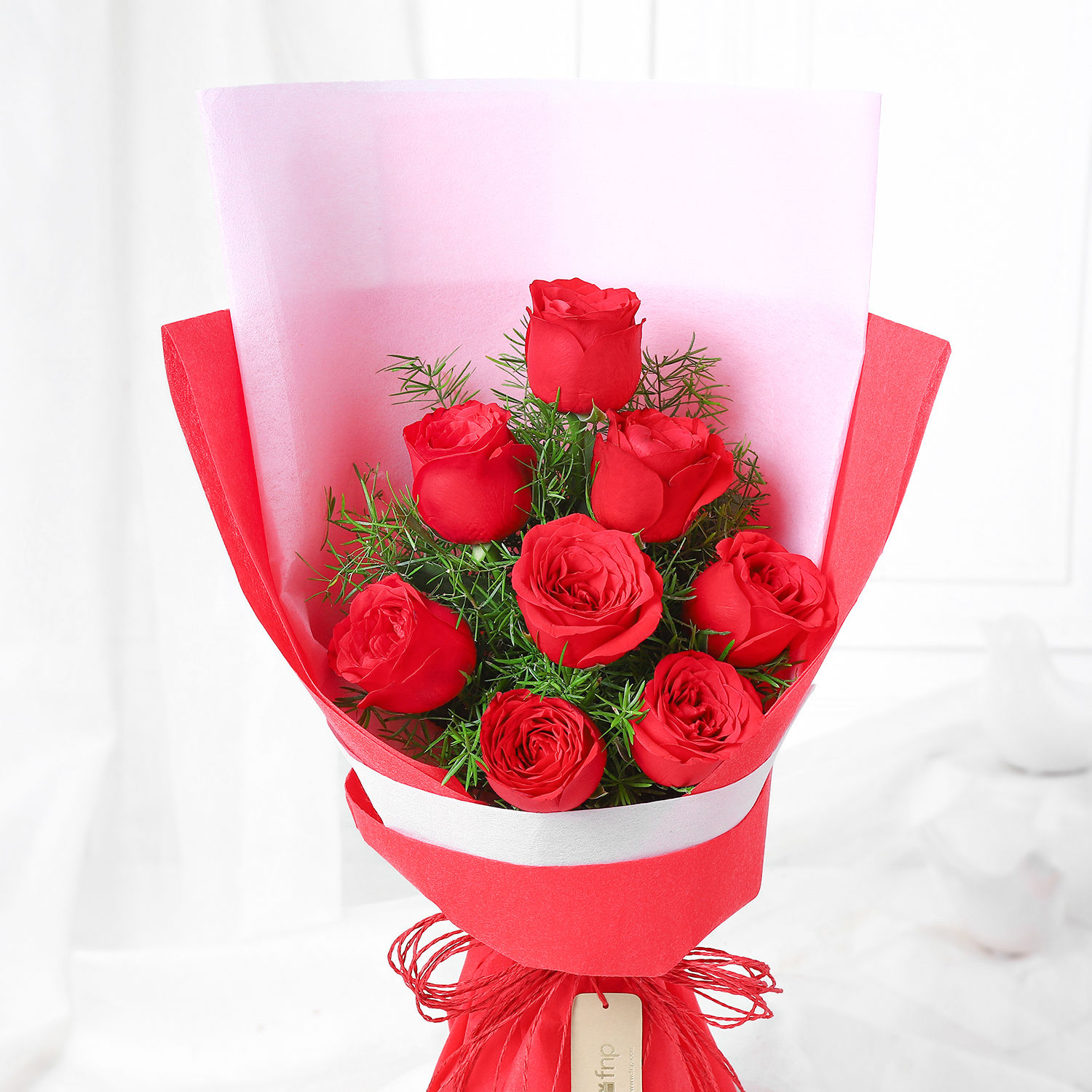 bouquet-of-8-royal-red-roses_3.jpg