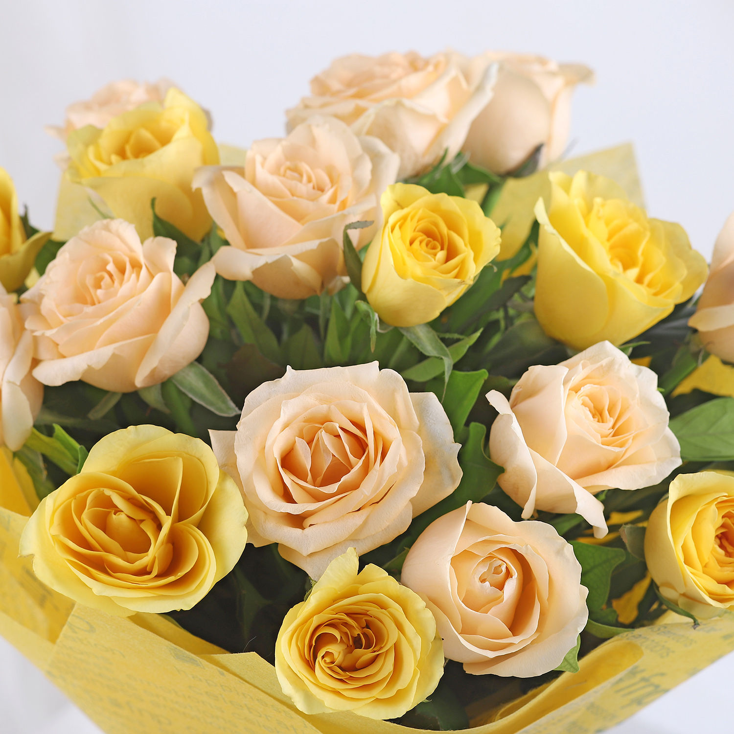 bright-beauty-rose-bouquet_2.jpg