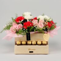 classic-mix-of-roses-carnations-basket_2.jpg