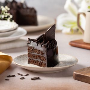 fudge-brownie-eggless-cake-half-kg_3.jpg