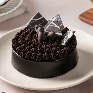 fudge-brownie-eggless-cake-half-kg_4.jpg