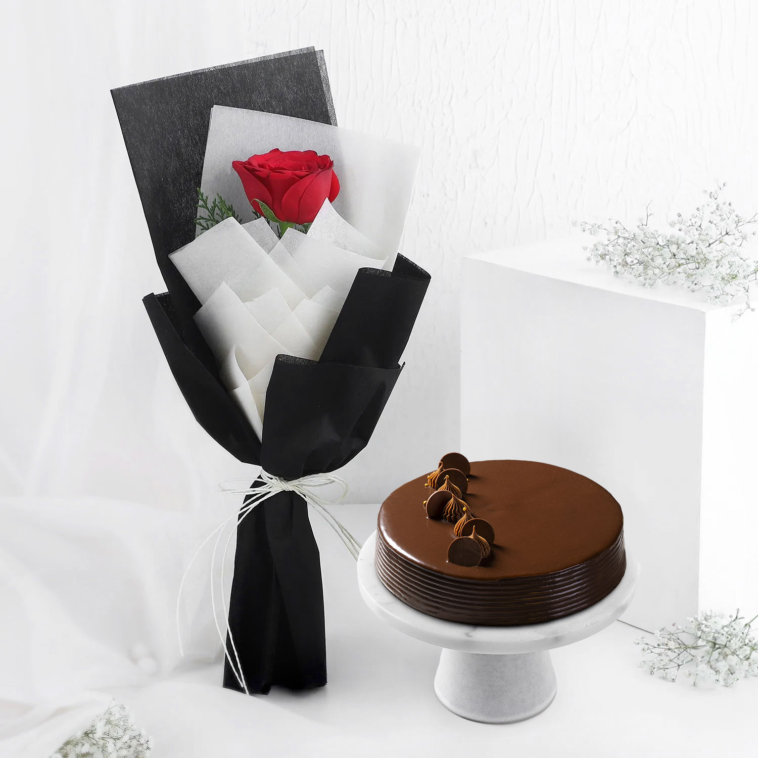 love-red-rose-bouquet-n-truffle-cake_1.jpg