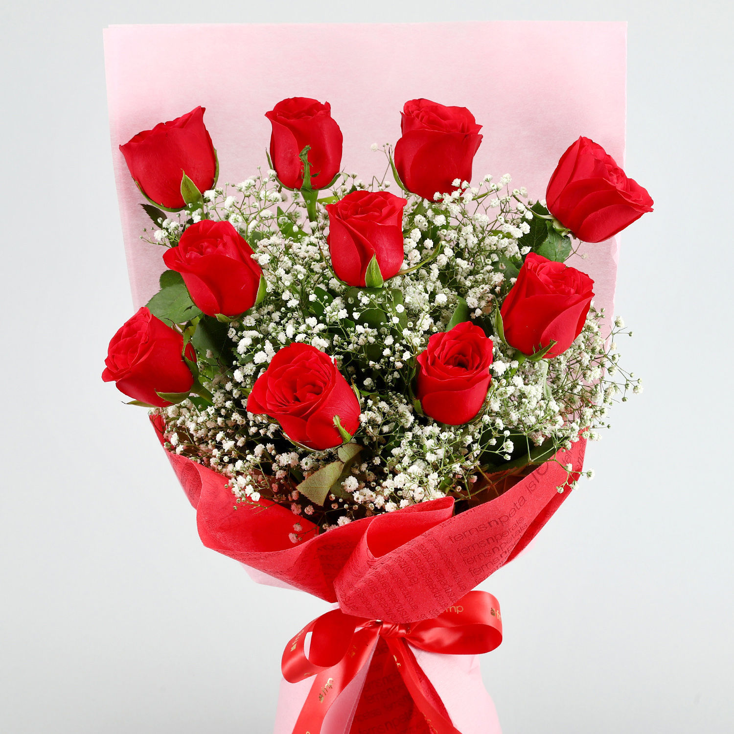 magical-love-red-roses-bouquet-truffle-cake_2.jpg