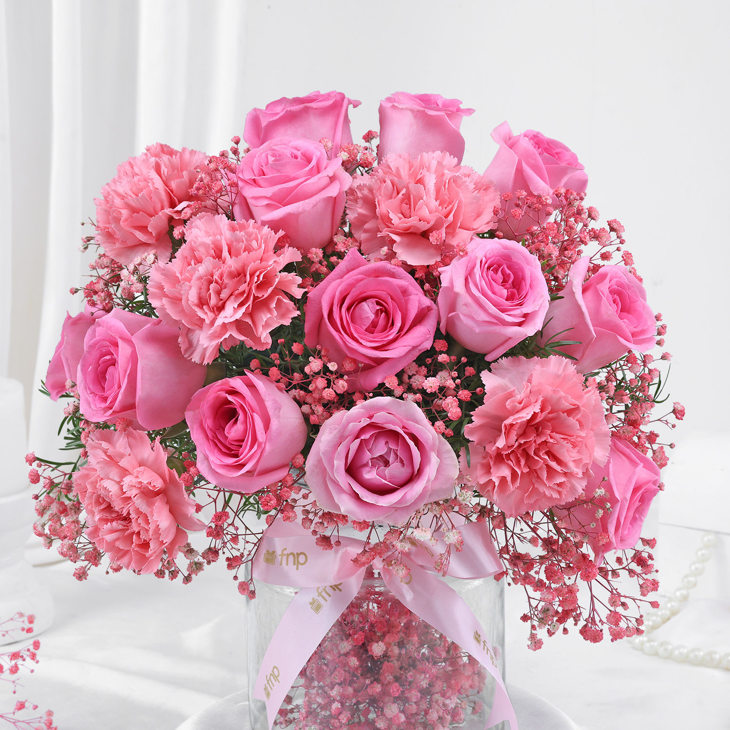 magical-rose-arrangement-for-incredible-mom_3.jpg