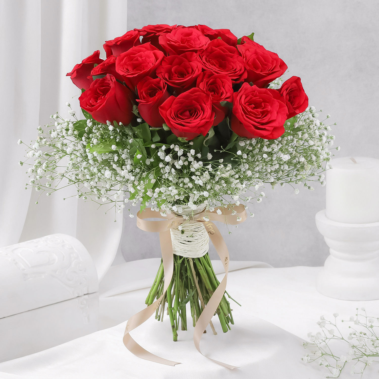 passionate-red-rose-bouquet_4.jpg