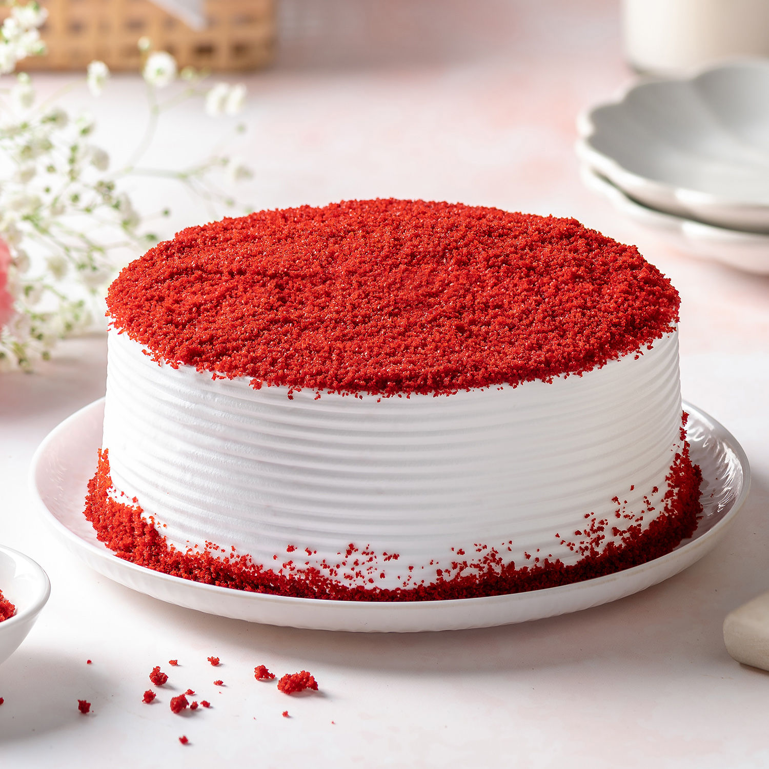 red-velvet-fresh-cream-cake-half-kg_1.jpg