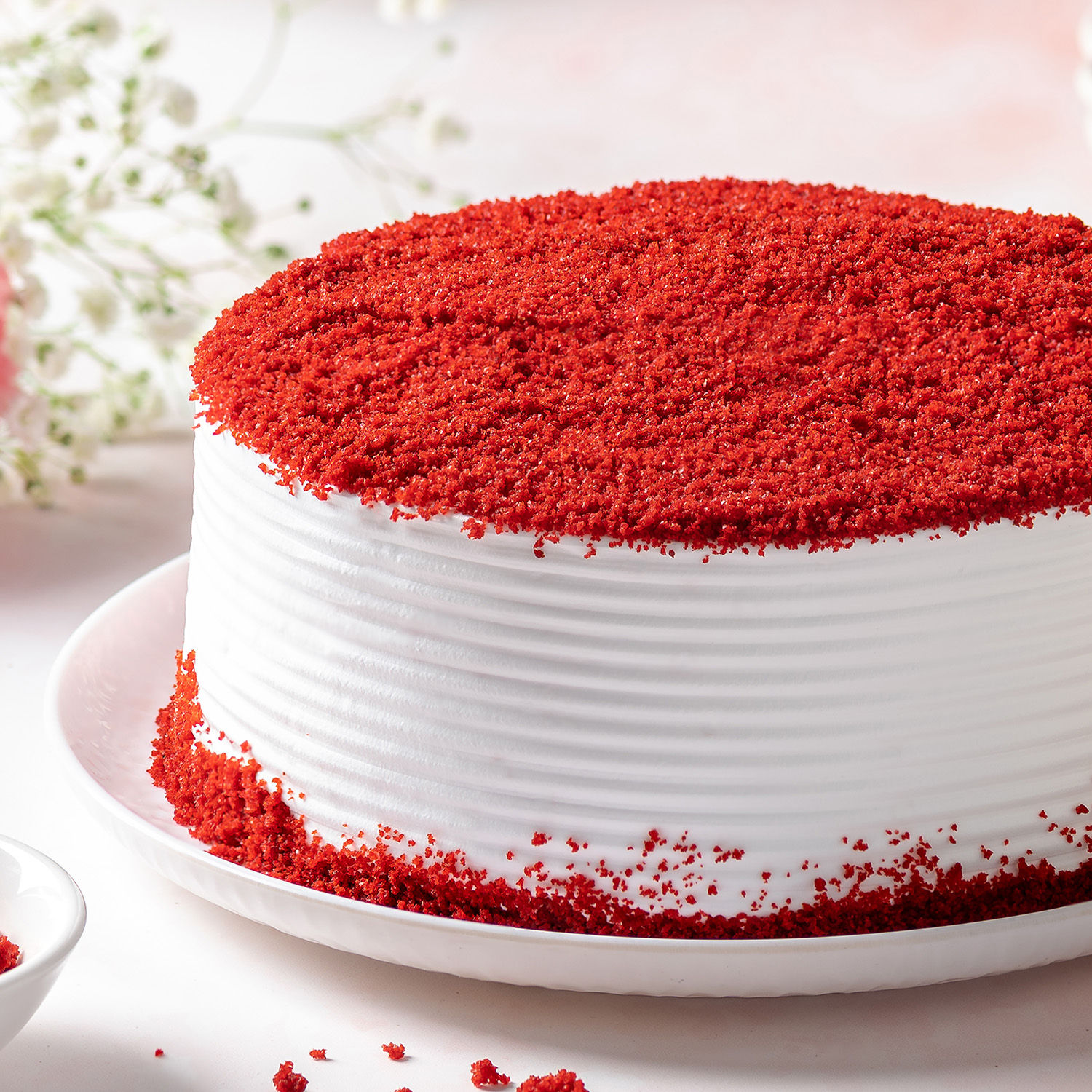 red-velvet-fresh-cream-cake-half-kg_2.jpg