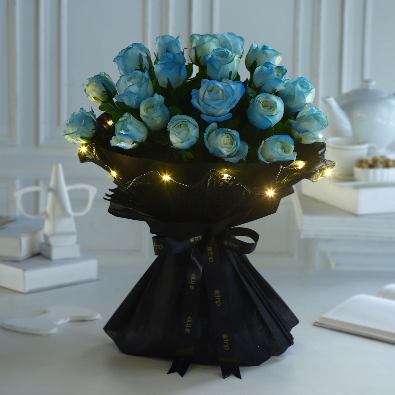 starry-nightfall-bouquet-n-truffle-cake-constellation_4.jpg