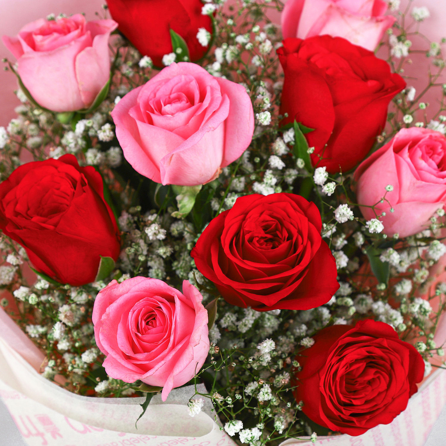 sweet-shy-roses-bouquet_2.jpg