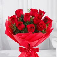 vivid-10-red-roses-bouquet_2.jpg
